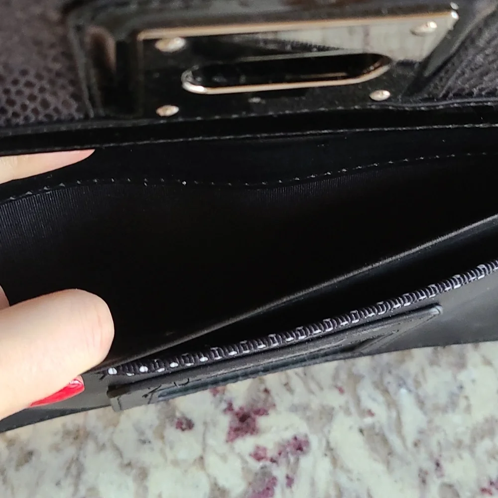 NWOT White House Black Market Black Snakeskin Evening Clutch - Picture 11 of 16